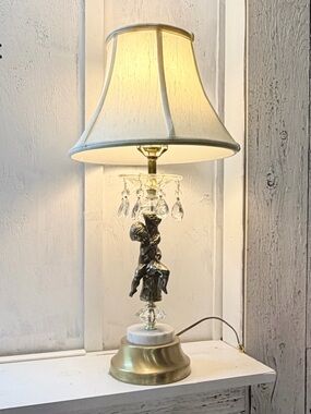 Mid Century Hollywood Regency Cherub Prisms Table Lamp